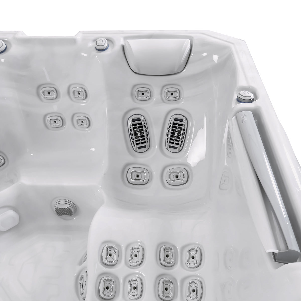 Wellis® Atlas Life Deluxe - Staffordshire Hot Tubs & Swimspas